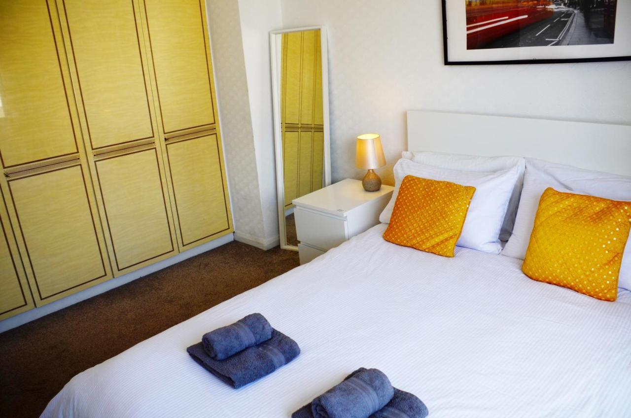 33Sm Dreams Unlimited Serviced Accommodation- Staines - Heathrow Stanwell Kültér fotó